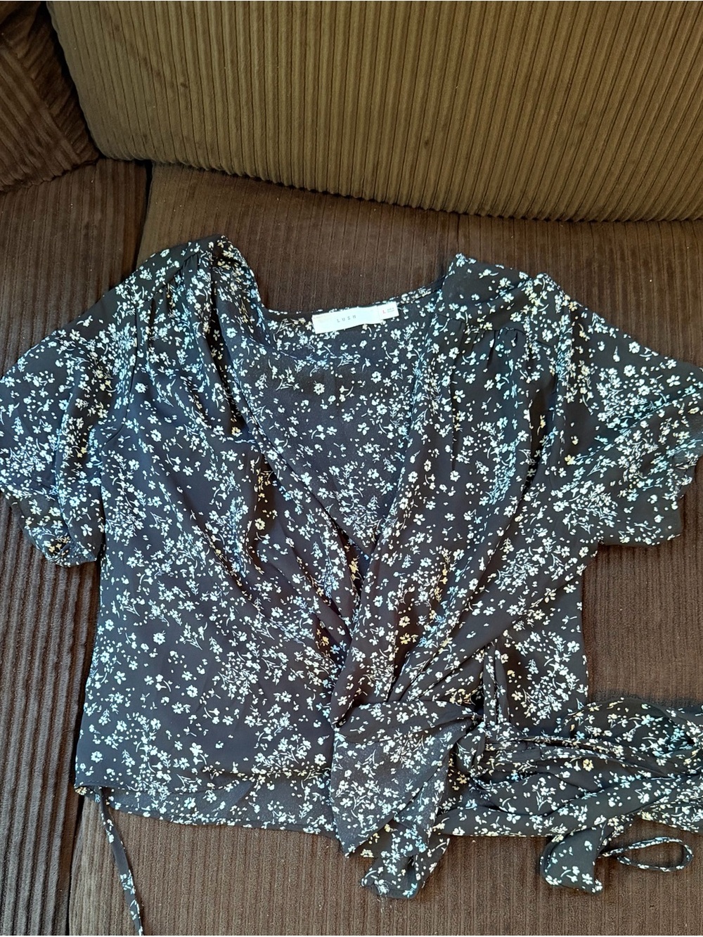 Floral Tie-Front Women's Top - Black/White